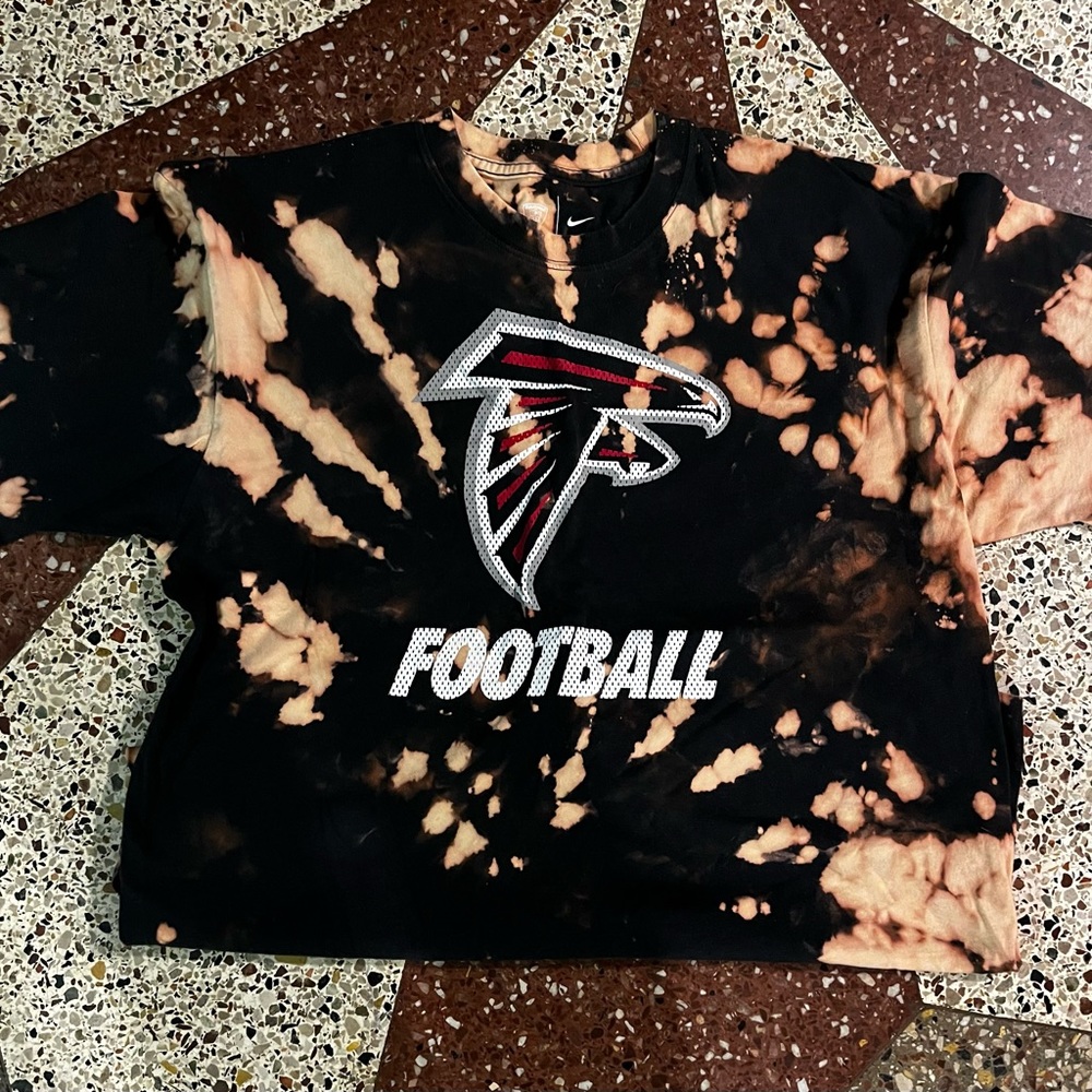 falcons shirt